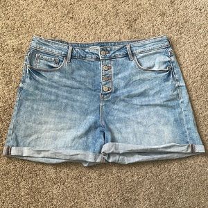 Women’s Old Navy Light/Medium Wash High Rise Denim Shorts Size 14